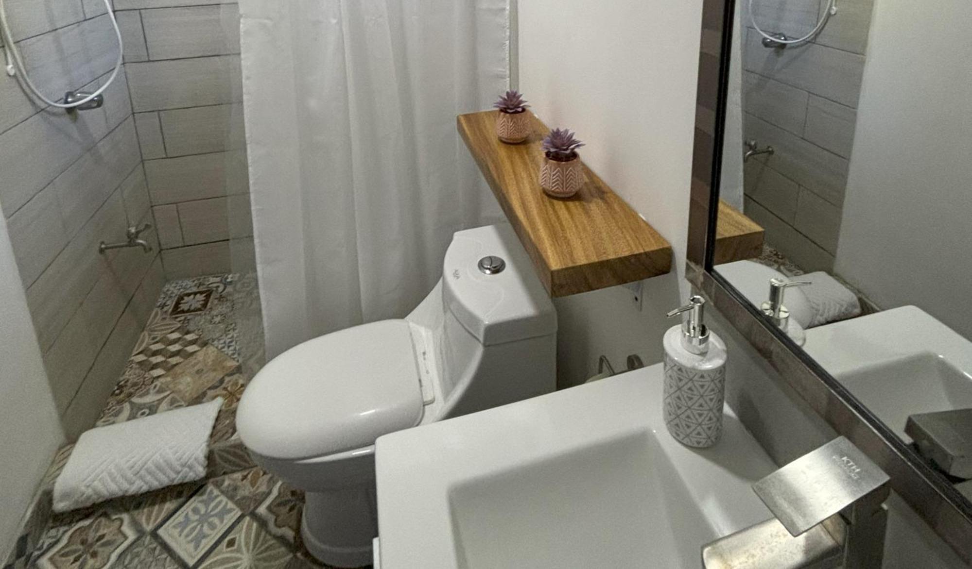 Amazilia Guesthouse Libéria Quarto foto